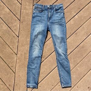Zara jeans, barely worn. Skinny ankle. Size 38